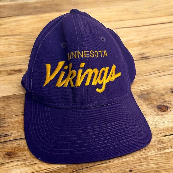 Vintage Minnesota Vikings 90s Script Snapback Sports Specialties Hat Adjustable - Picture 1 of 10
